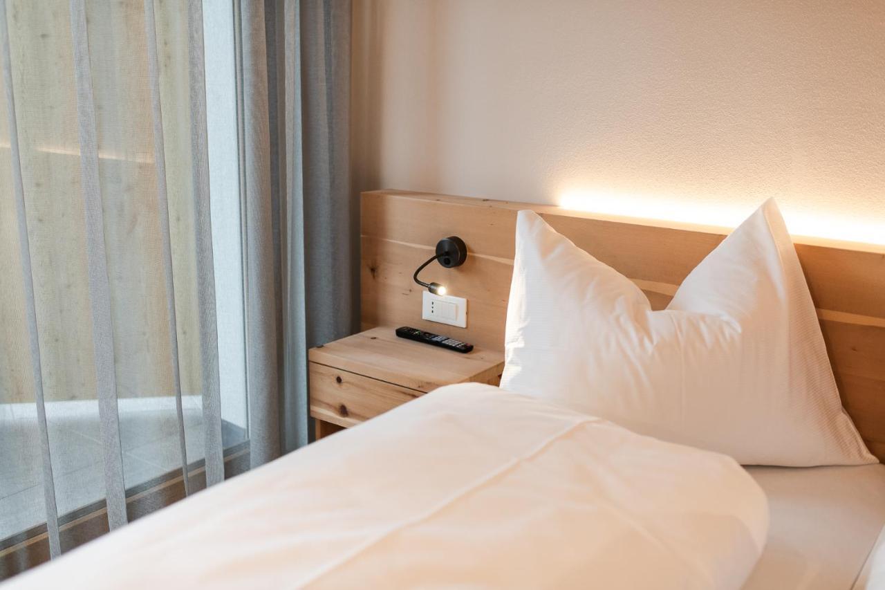 Aparthotel Abiná Lana Höhe Kültér fotó